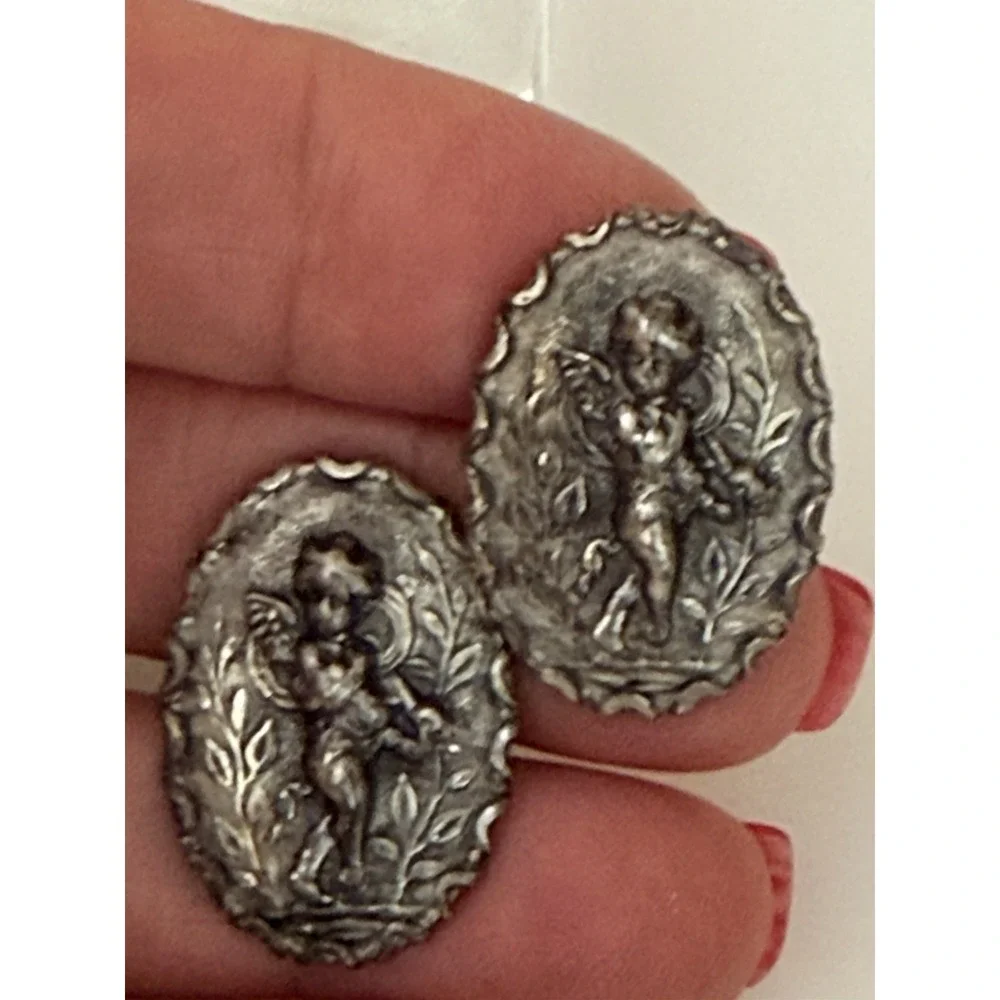 Vintage Silver Tone Oval Cherub Cufflinks Antique Suit Accessory Unique Details